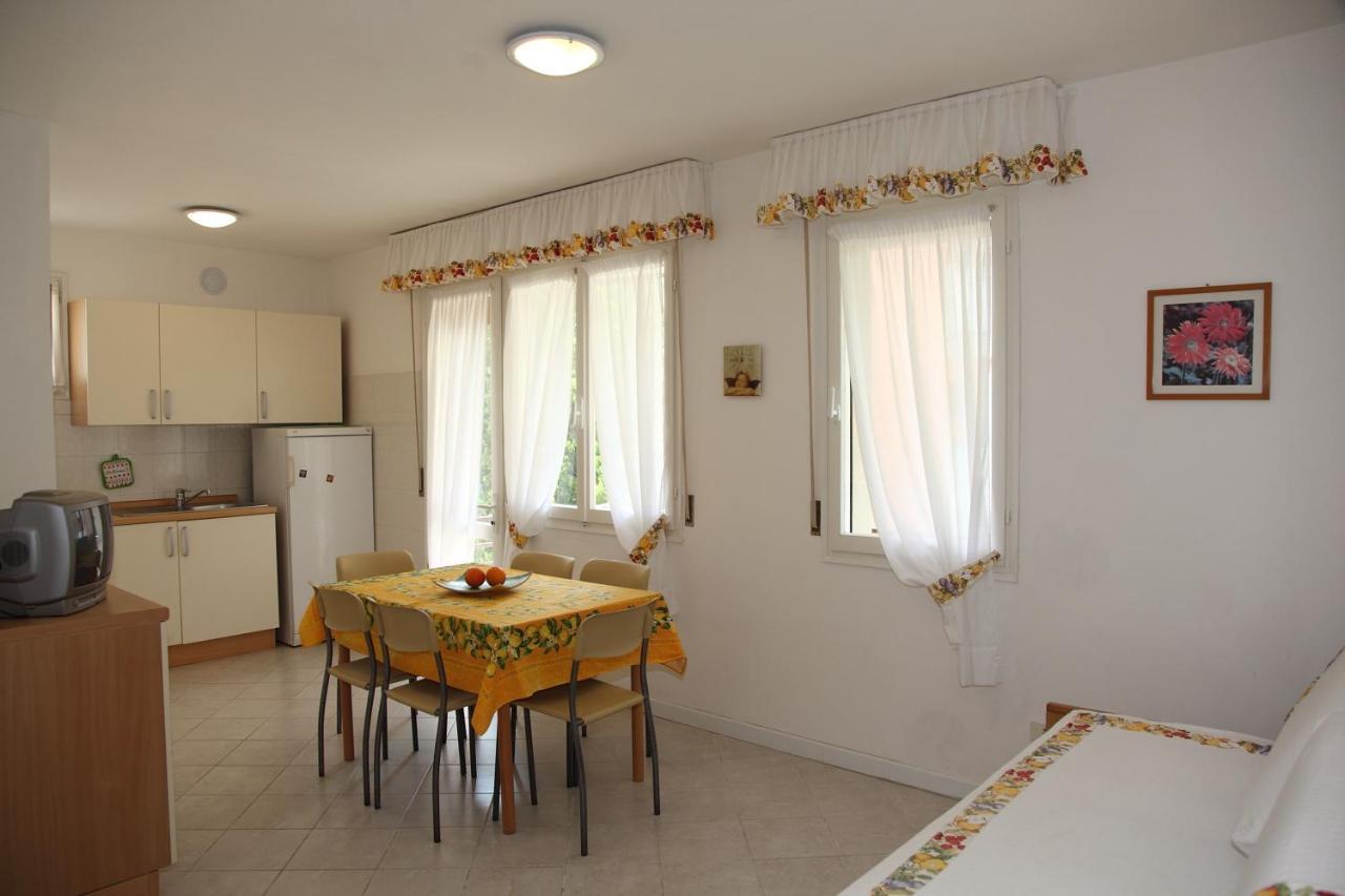 Villa Ginestra Bibione Buitenkant foto